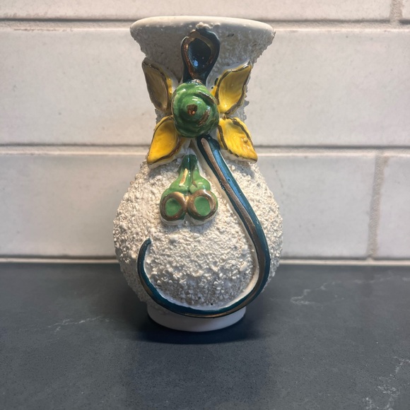 Vintage Majolica Sand Vase - Picture 1 of 5
